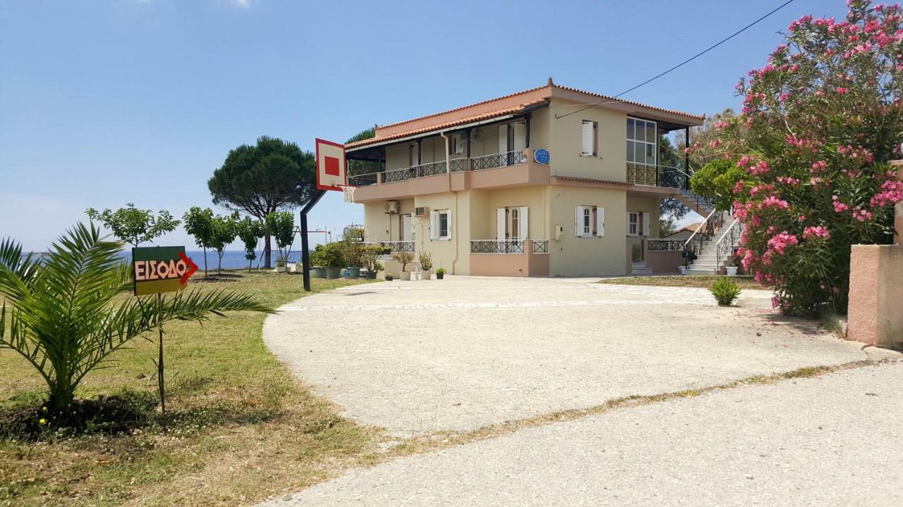 Galaxy Rooms Xi Beach Exterior photo